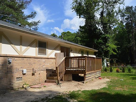4th image of 927 Live Oak Ct