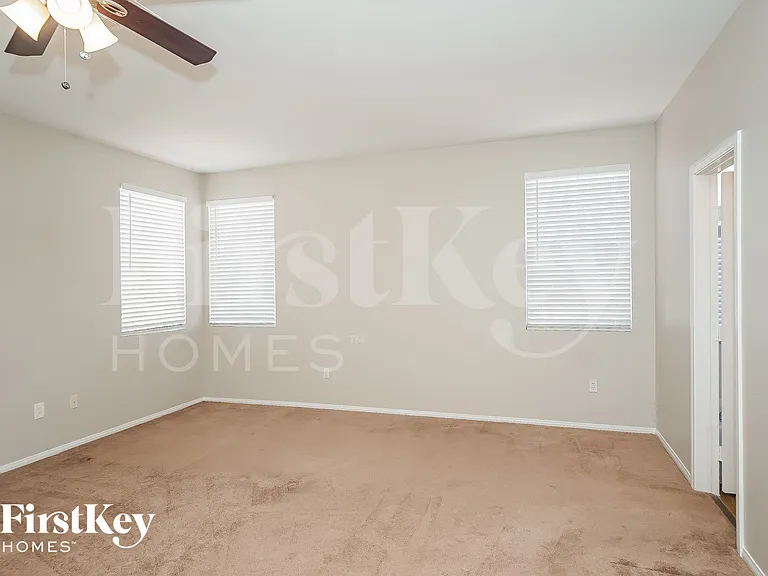 8136 Kokoma Dr — Photo 10