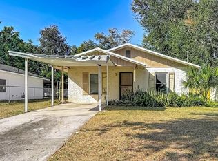 1807 N Barnes St, Plant City, FL 33563