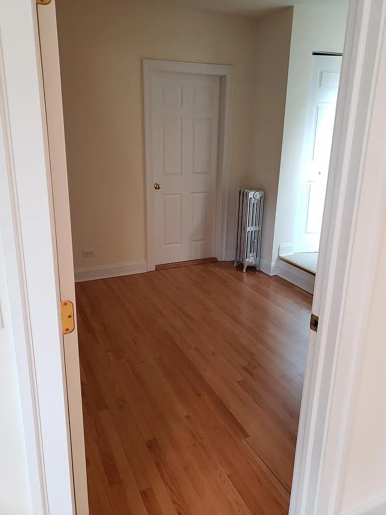 Bedroom - 10250 S Wood St #25