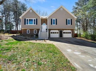 28 Indian Hills Dr, Rydal, GA 30171