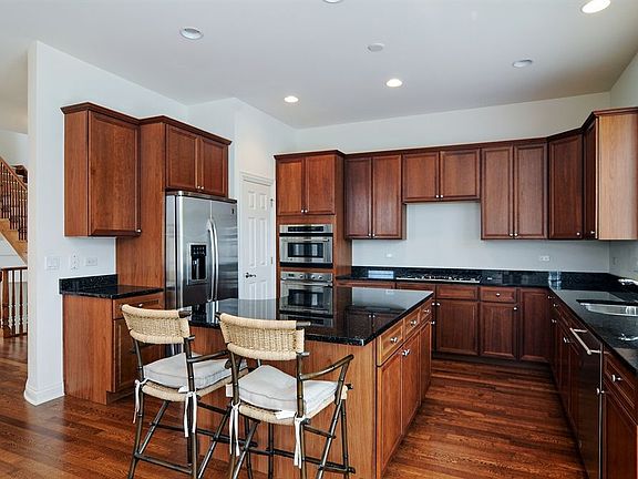 4th image of 1851 Admiral Ct #99