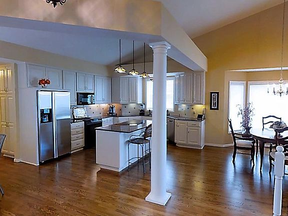5th image of 10820 Kiawah Dr