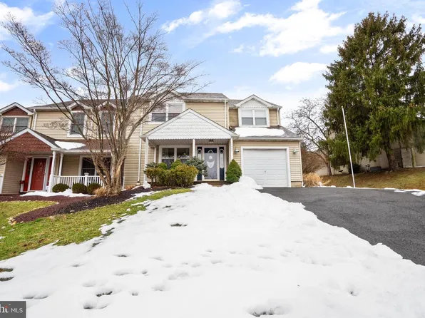 105 S Timber Rd, Southampton, PA 18966