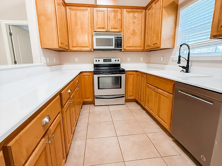 201 Mallard Pond Cir — Photo 10
