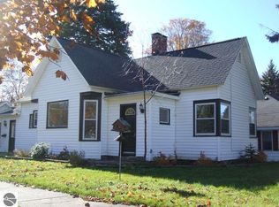 702 Cherry St, Cadillac, MI 49601