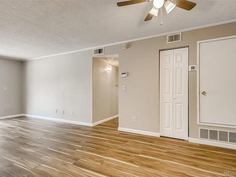 18064 E Ohio Ave #203 — Photo 9
