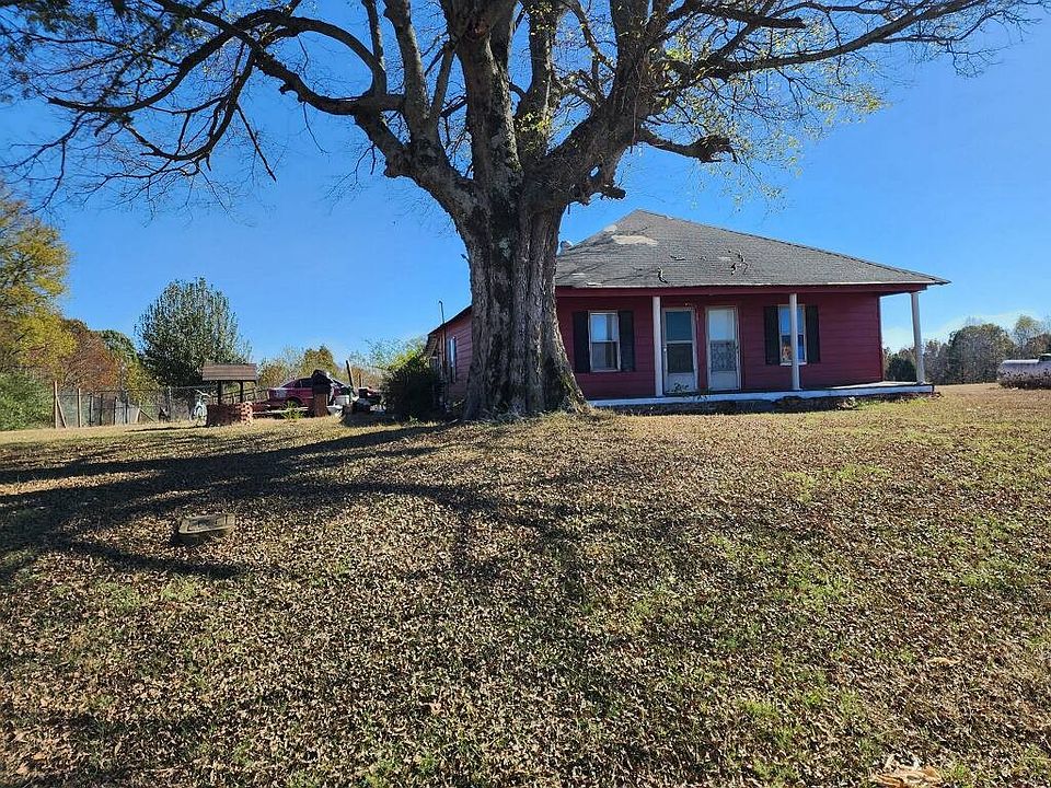 2nd image of 78 S Old Military Rd