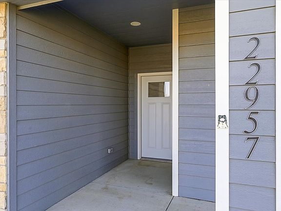 2nd image of 22957 Cayuse St