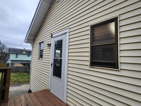 917 North St #1/2, New Kensington, PA 15068