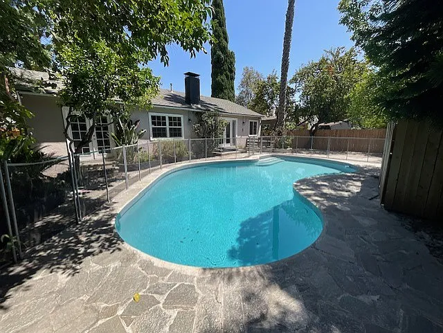 15022 Haynes St — Photo 32