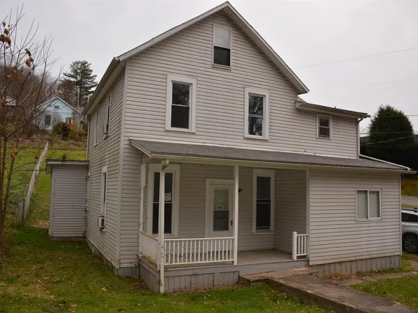 66 Terrace Ave, Salem, WV 26426