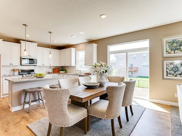 827 Foxglove Ter, Waconia, MN 55387