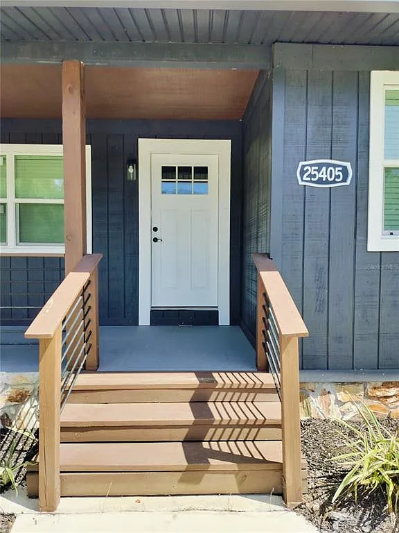 3 bed, 2.0 bath, 1100 sqft, $1,900 — Photo 3