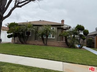 6118 S Fairfax Ave, Los Angeles, CA 90056