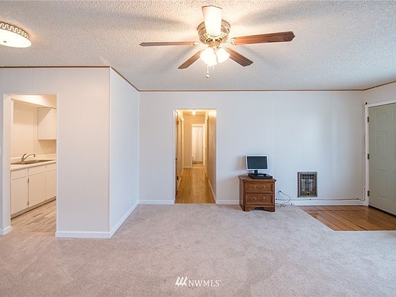 5th image of 709 S Sycamore Lane