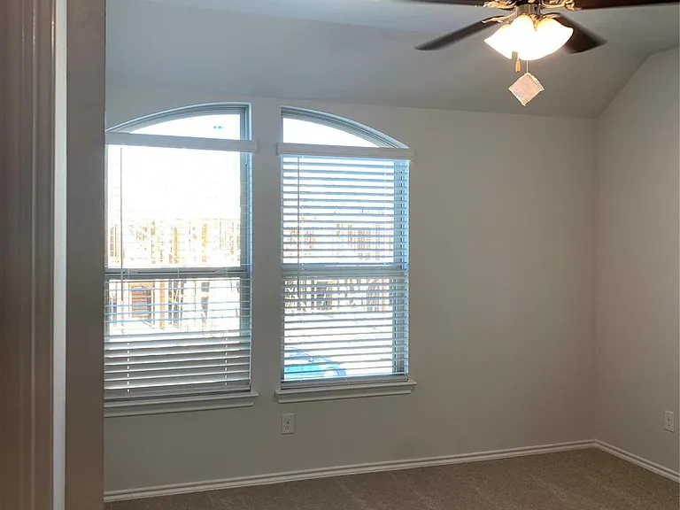 407 Milverton Dr — Photo 21