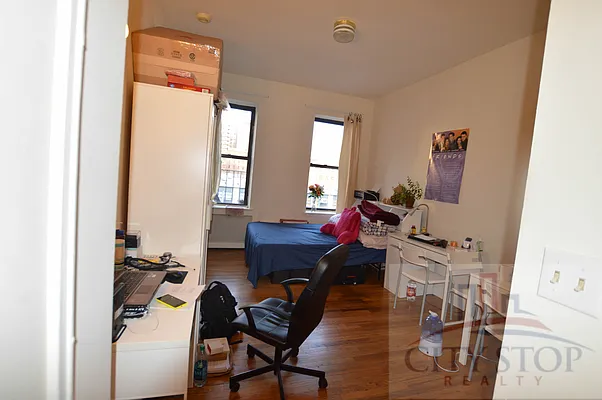 Rented by City Stop Realty | media 23