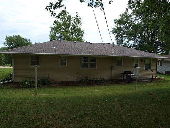 4th image of 1355 Thorne St
