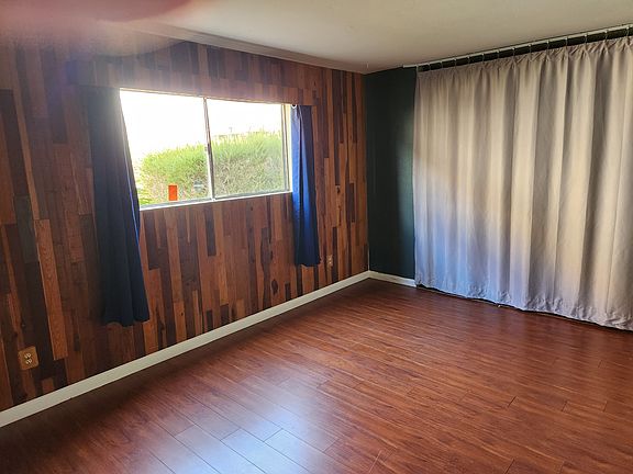 3rd image of 9562 Carroll Canyon Rd APT 148