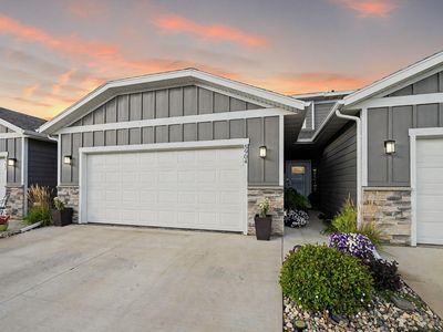 5904 S Whisper Creek Pl, Sioux Falls, SD, 57108