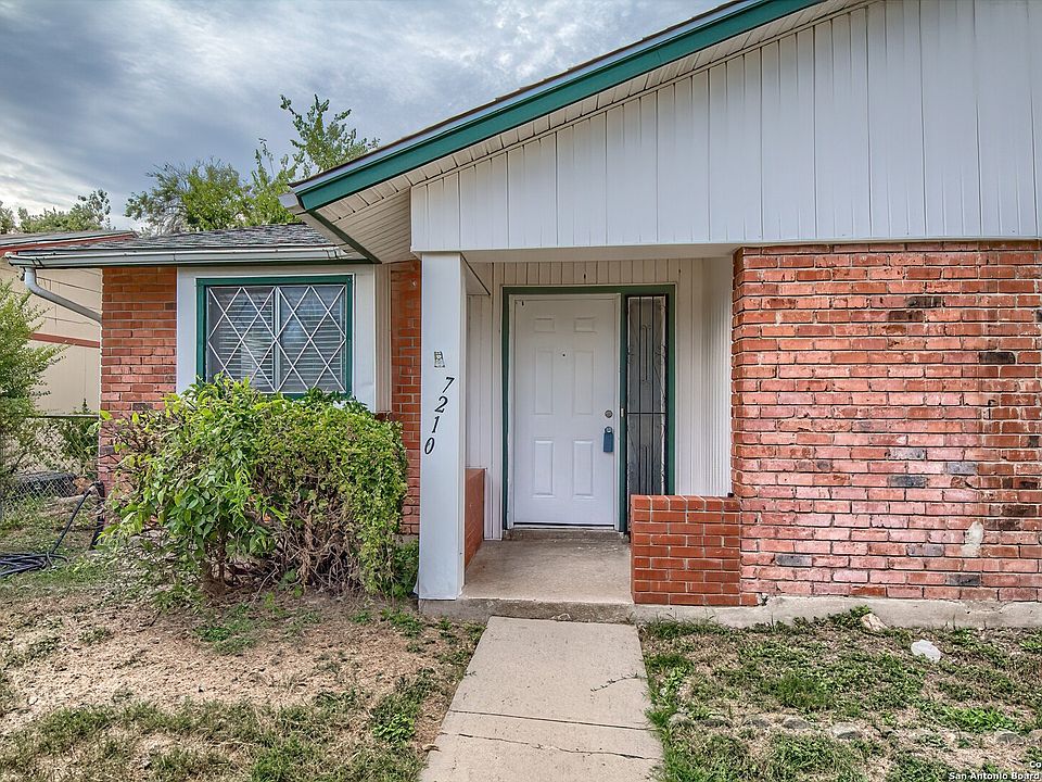 1st image of 7210 Hickory Grove