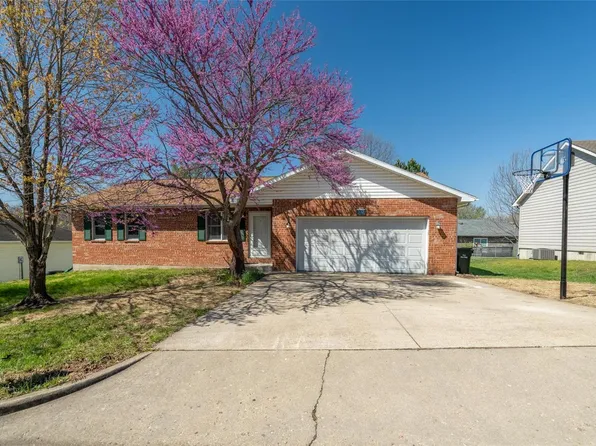302 Granite Dr, Rolla, MO 65401