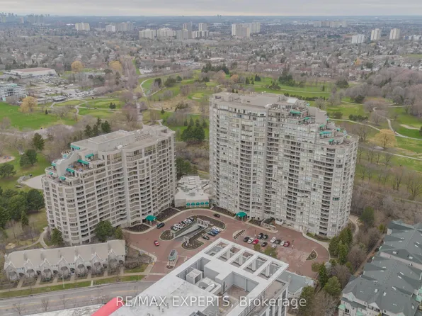 138 Bonis Ave #527, Toronto, ON M1T 3V9
