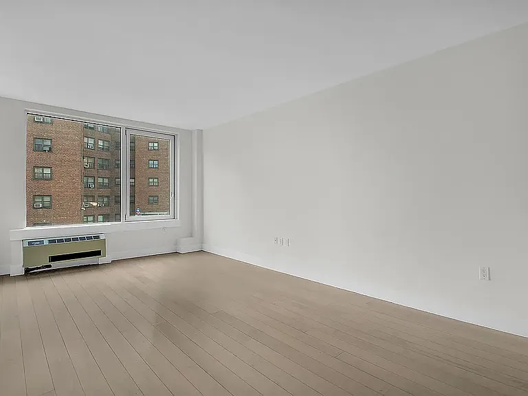 109 Gold St #3B — Photo 6