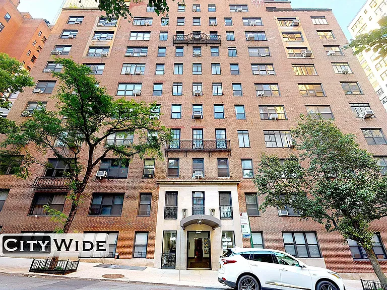 137 E 38th St #2D — Photo 10