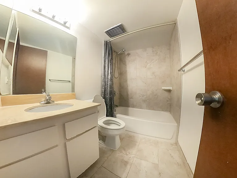 2740 Kuilei St #2101 — Photo 6