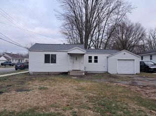 4528 Madison Ave SE, Kentwood, MI 49548