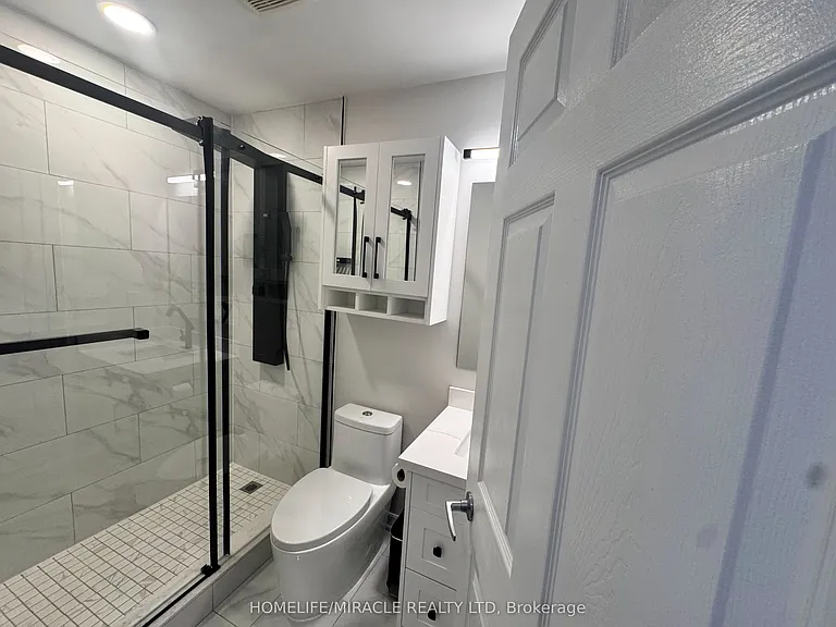 388 Prince Of Wales Dr #3406 — Photo 8