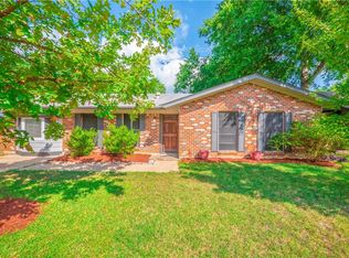 7108 Whispering Oaks Dr, Austin, TX 78745