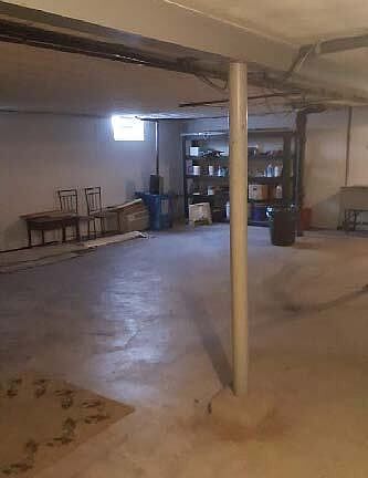 5th image of 8198 Vegas Dr