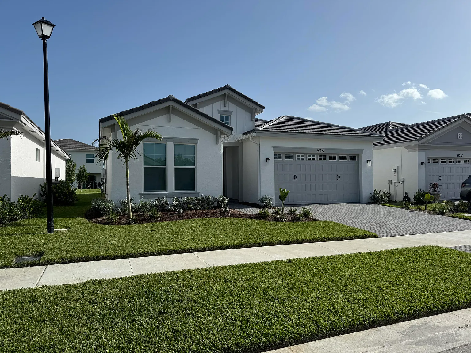 3 bed, 2.0 bath, 1644 sqft, $3,600 — Photo 1