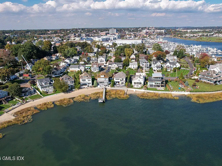 50 Shorefront Park — Photo 62