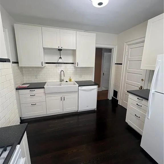 543 Potomac Ave — Photo 13