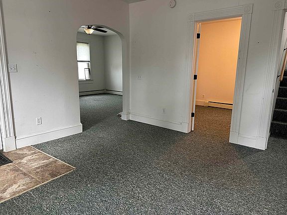 5th image of 1115 S Lincoln St