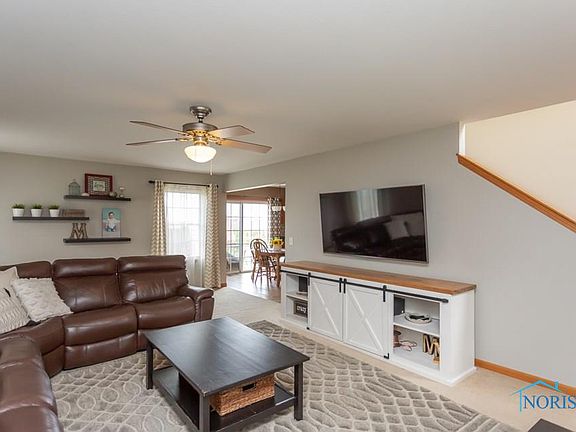 4th image of 117 Earl North Dr