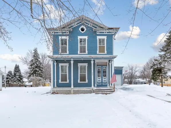 205 2nd St SW, Pine Island, MN 55963