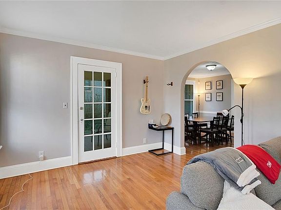 5th image of 777 Brookridge Dr NE