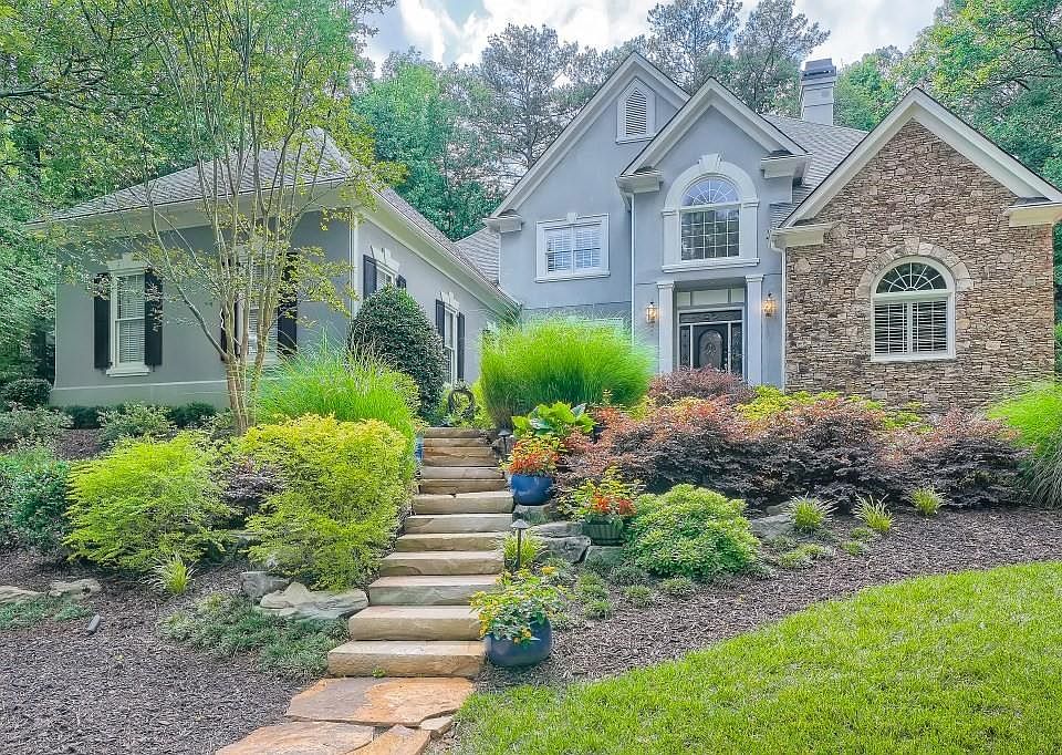 1st image of 3915 W Nancy Creek Ct NE