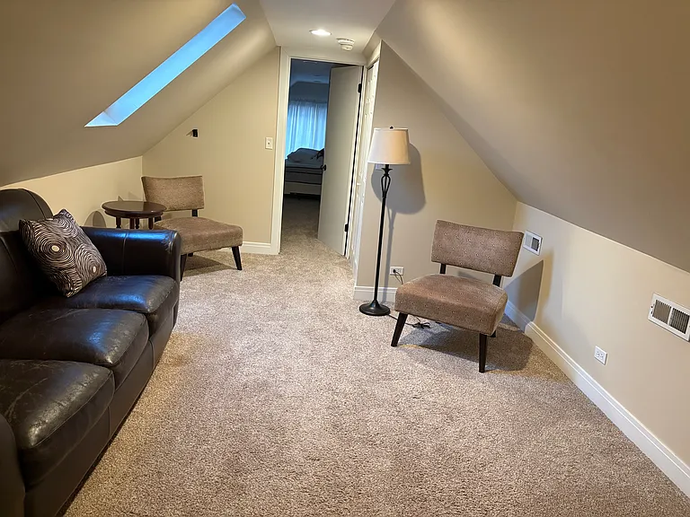 3049 N Leavitt St #2 — Photo 15