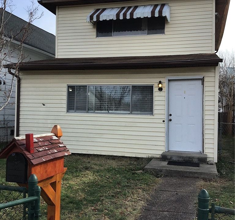 1st image of 456 17th St