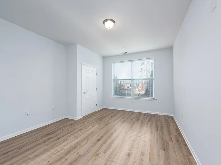 29 Washington Ave — Photo 16