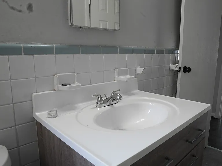 540 43rd St N — Photo 32