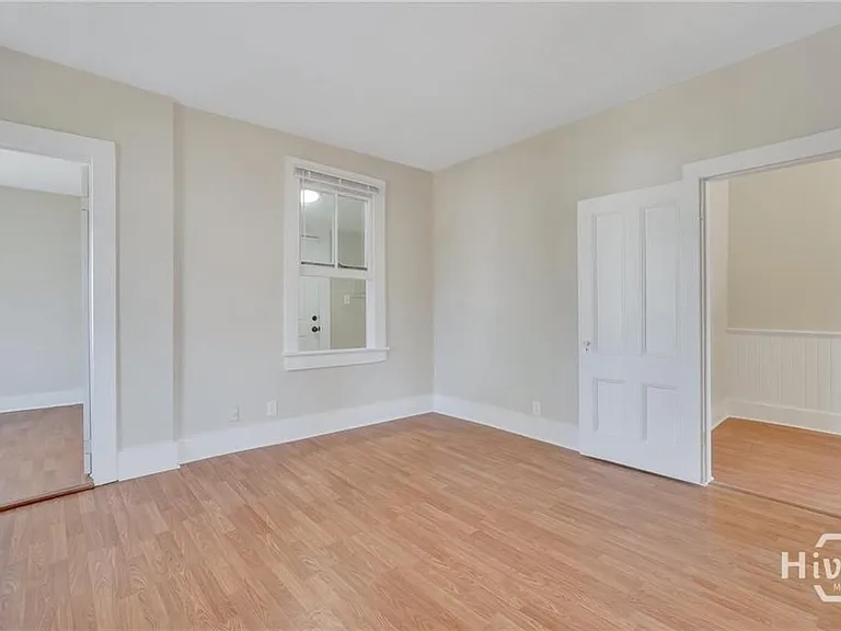 218 W Anderson St #UPPER — Photo 13