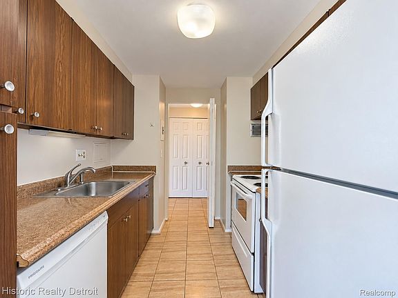 5th image of 1300 E Lafayette St APT 812