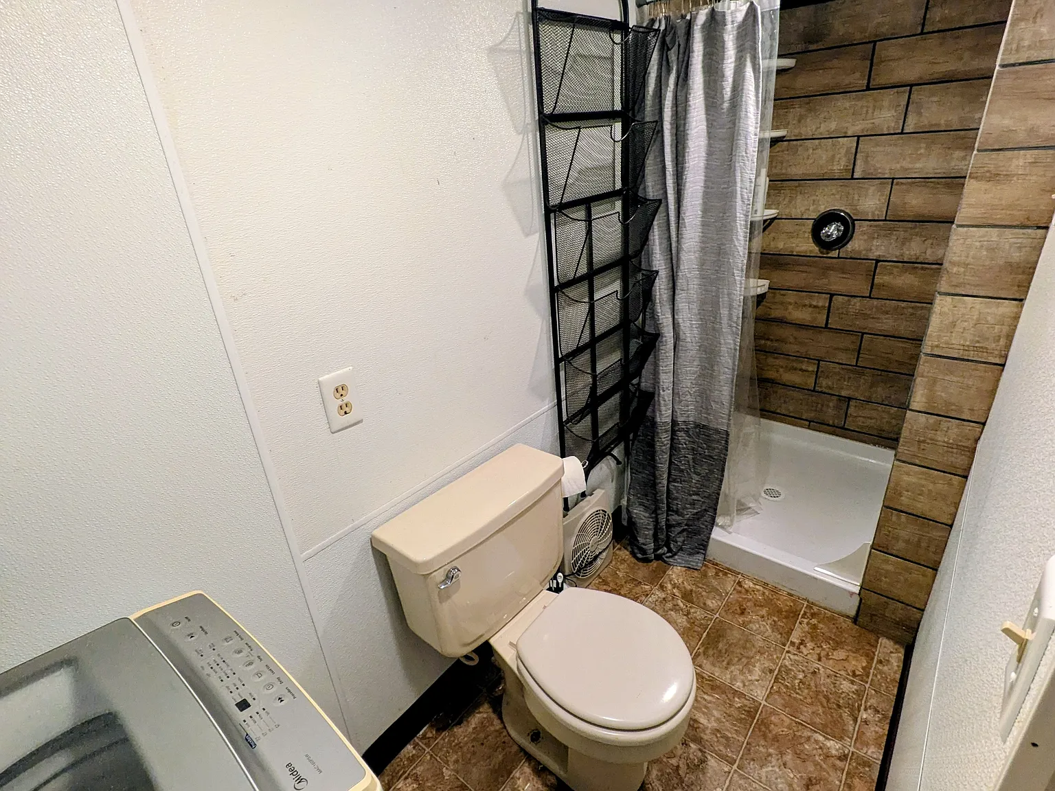 Studio, 288 sqft, $800 — Photo 4